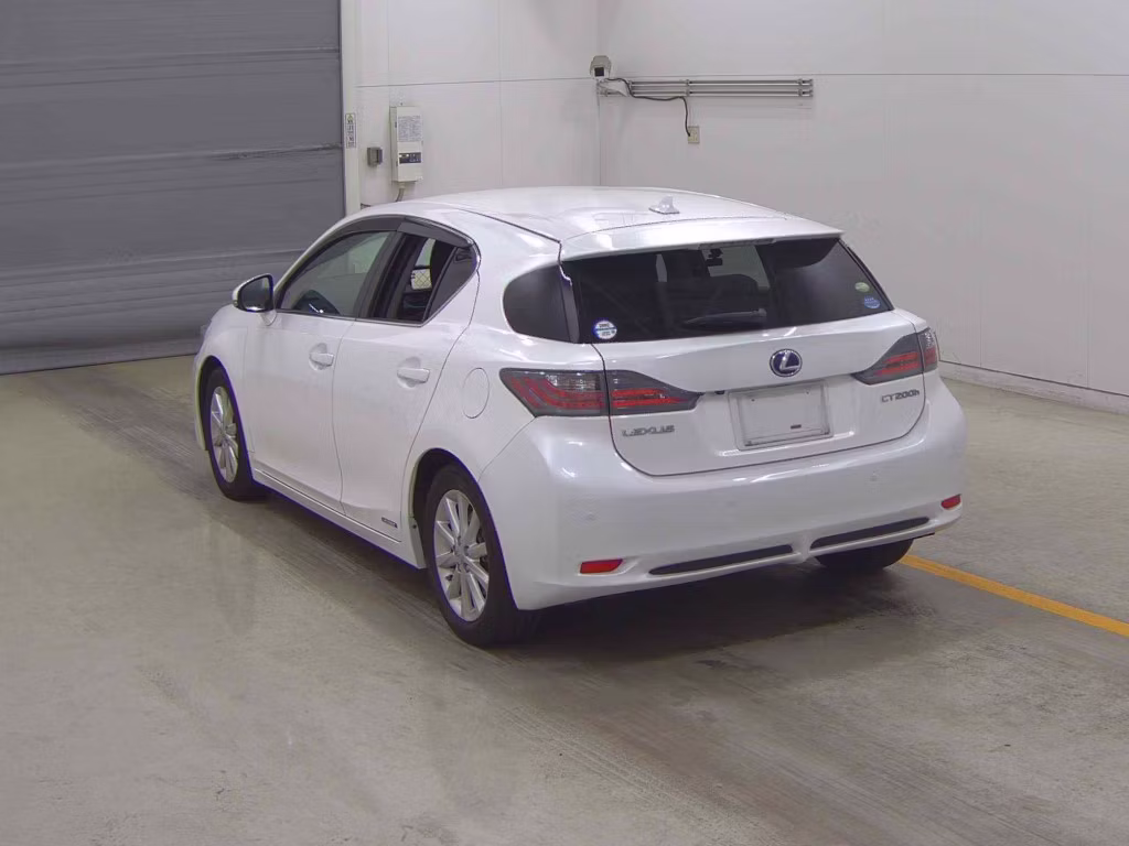 LEXUS CT200H