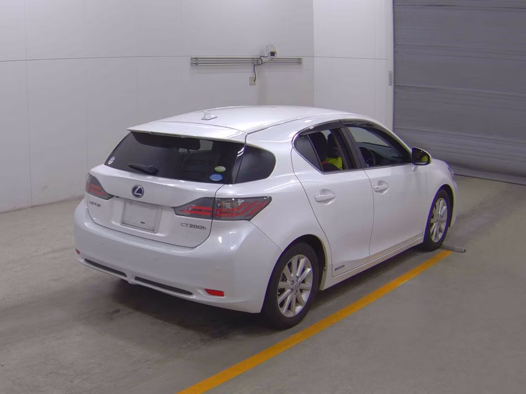 LEXUS CT200H