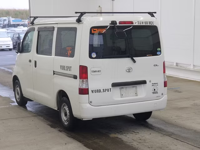 TOYOTA TOWN ACE