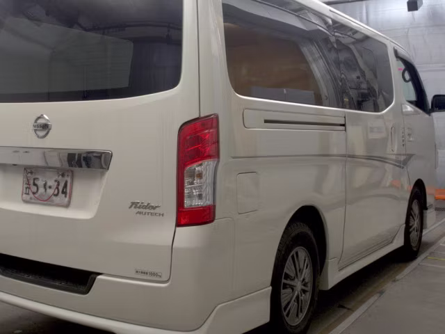 NISSAN NV350 CARAVAN