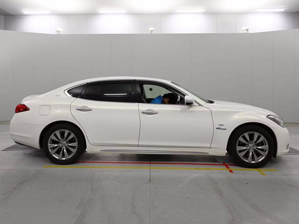 NISSAN CIMA