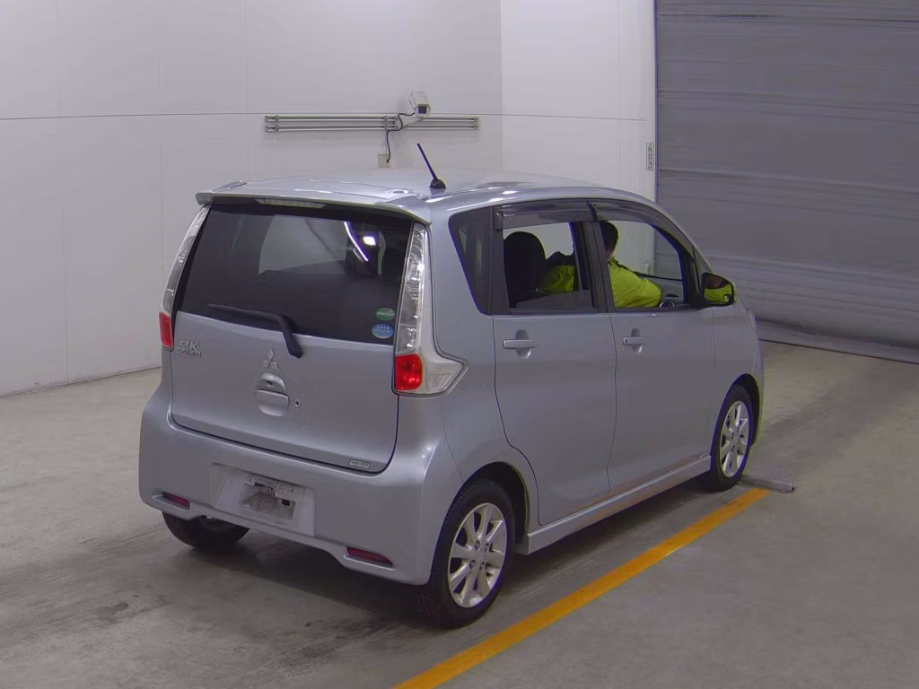 MITSUBISHI EK CUSTOM