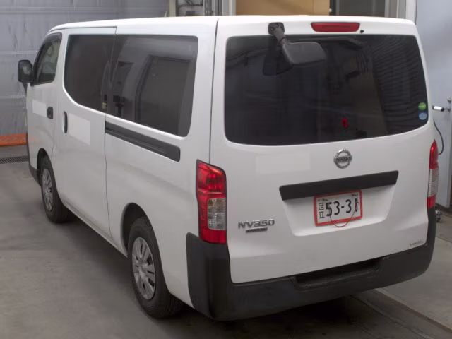 NISSAN NV350 CARAVAN