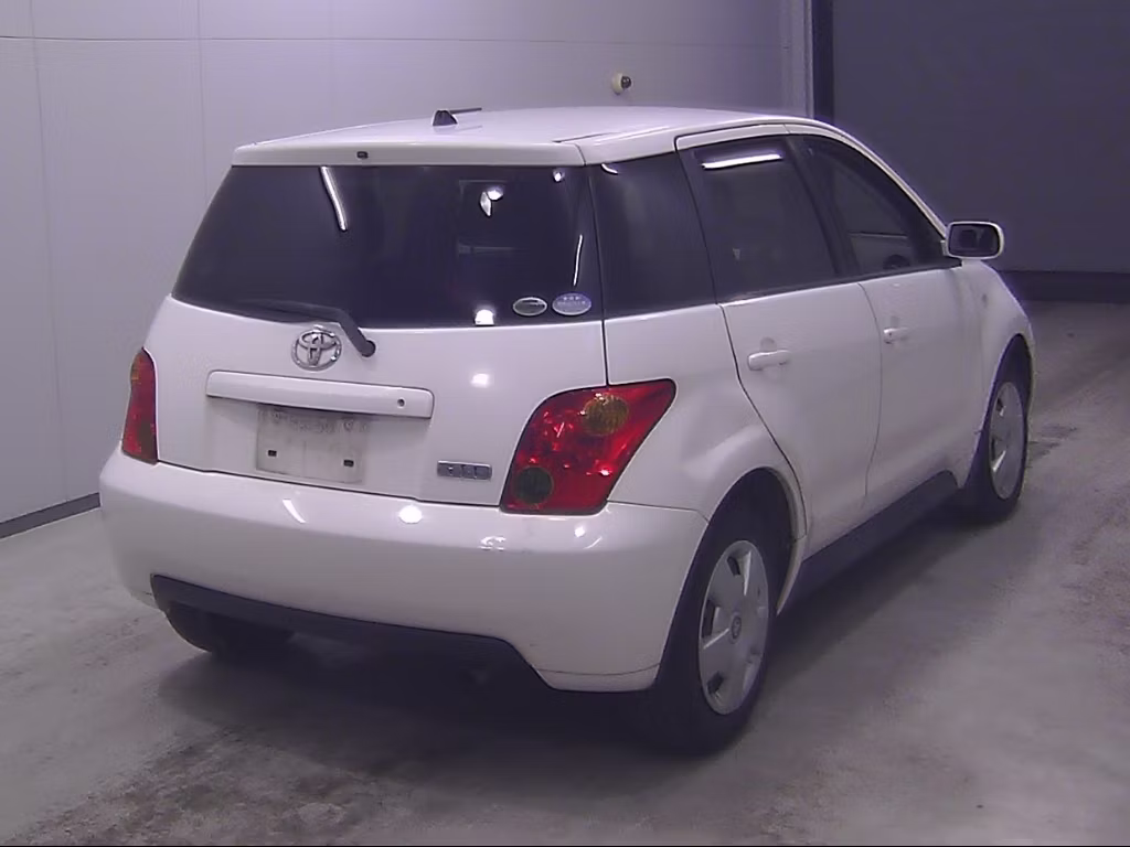 TOYOTA IST