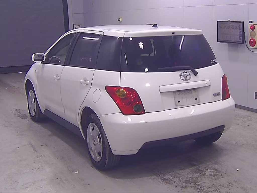 TOYOTA IST