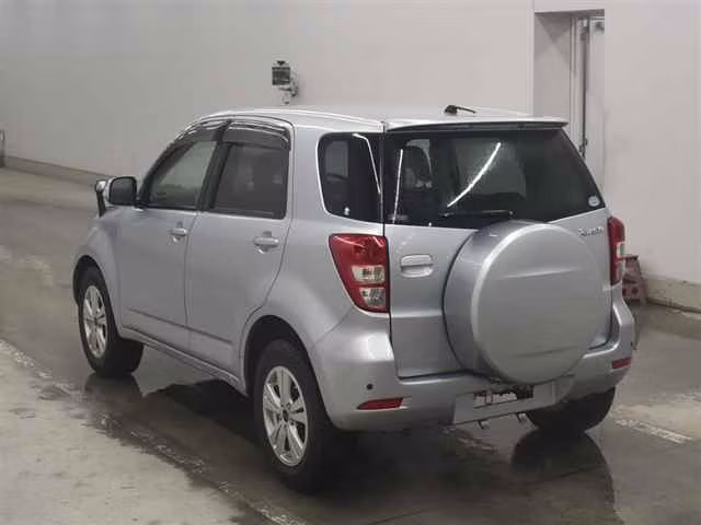 TOYOTA RUSH
