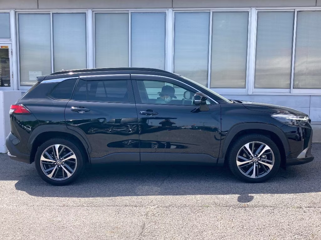 TOYOTA COROLLA CROSS