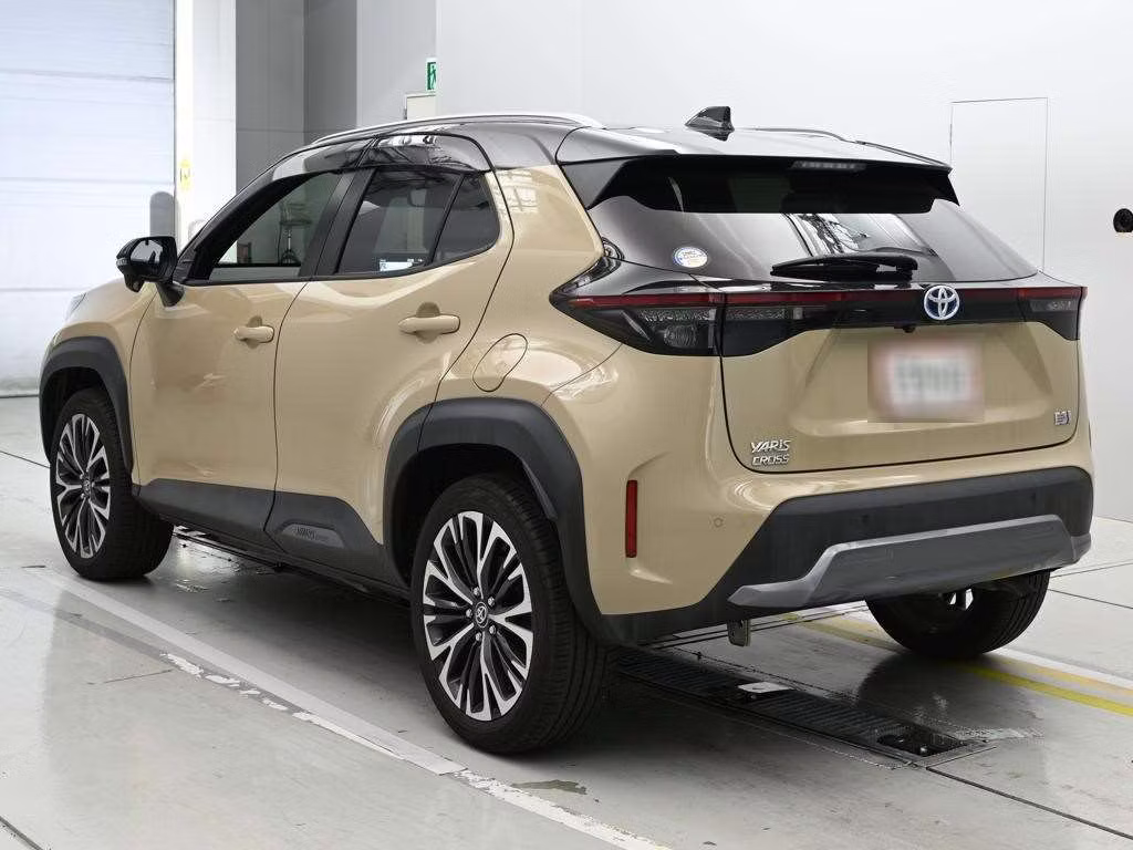 TOYOTA YARIS CROSS