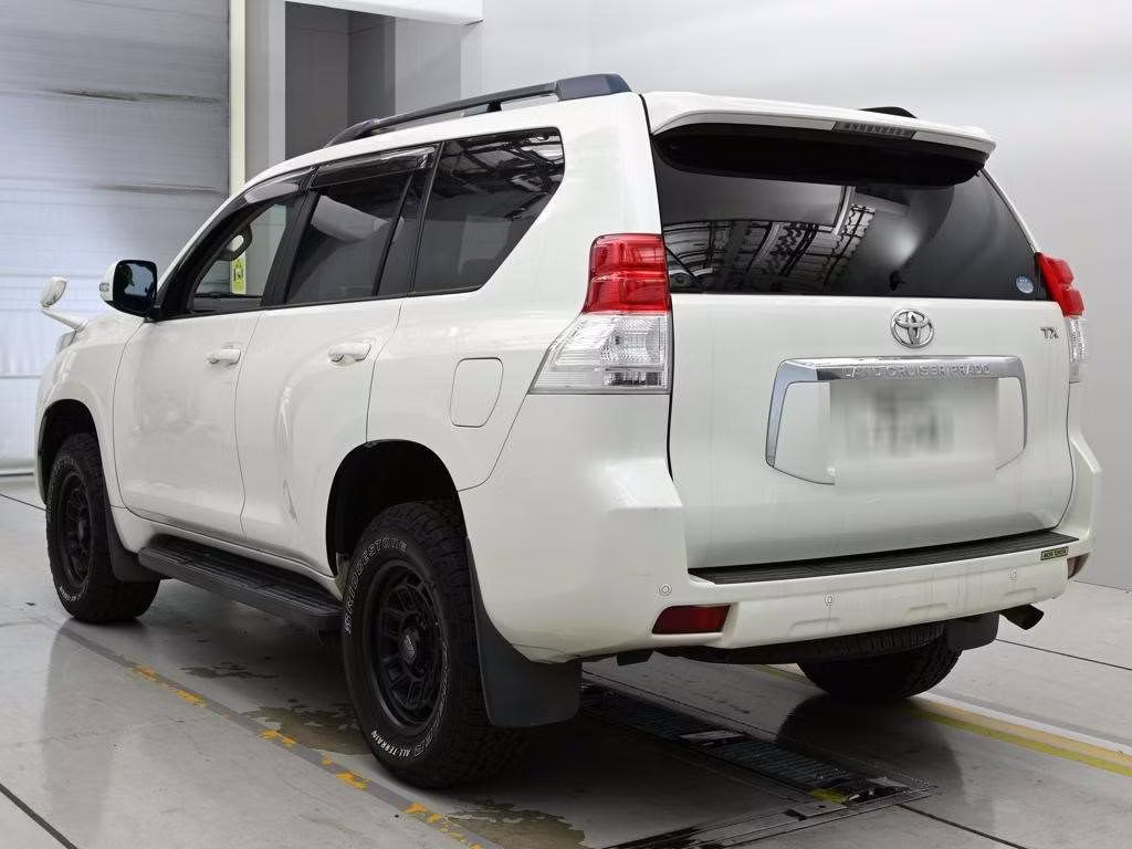 TOYOTA LAND CRUISER PRADO