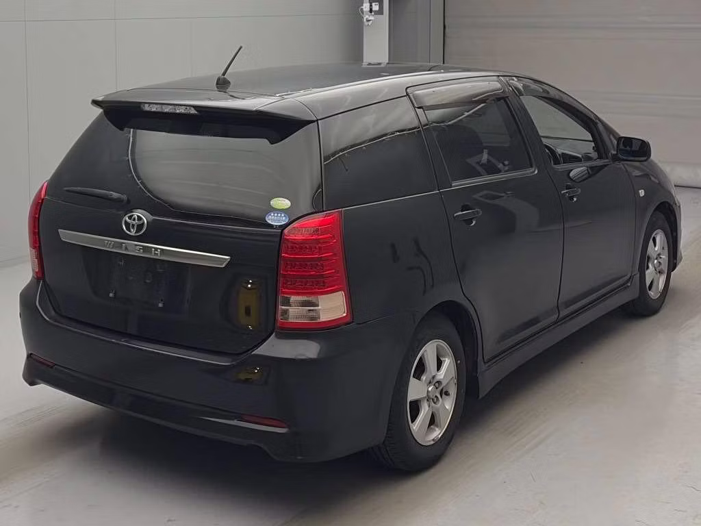TOYOTA WISH