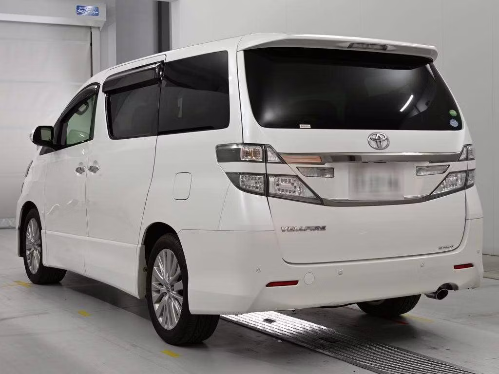 TOYOTA VELLFIRE