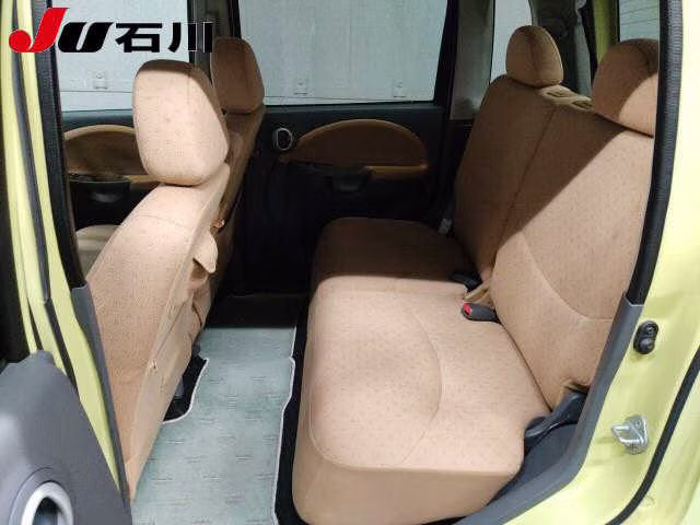 DAIHATSU MOVE LATTE