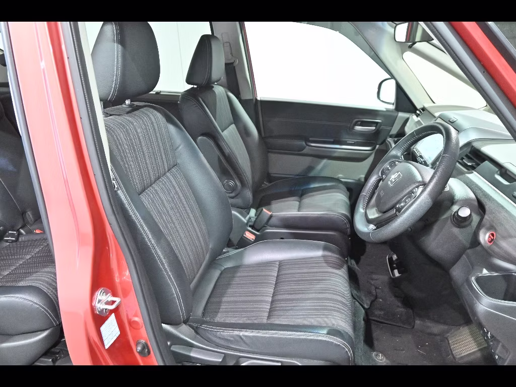HONDA FREED+