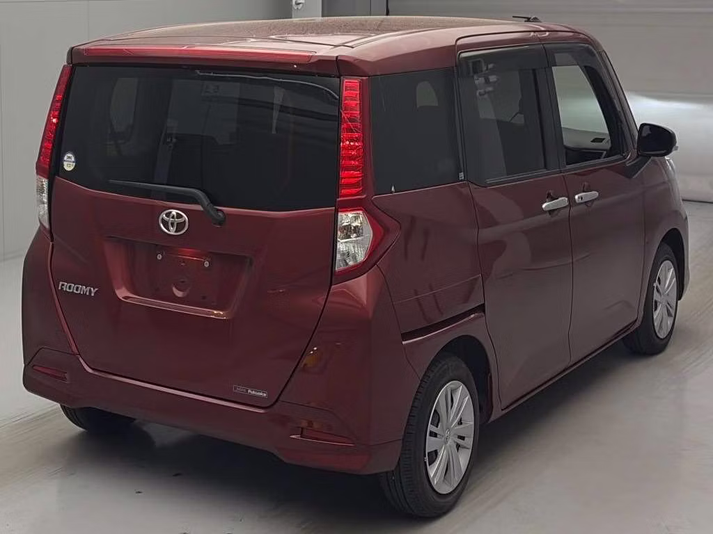 TOYOTA ROOMY
