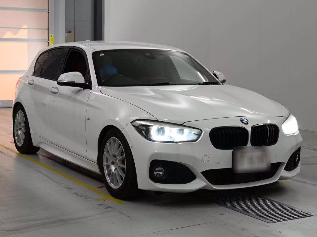 BMW 1-SERIES