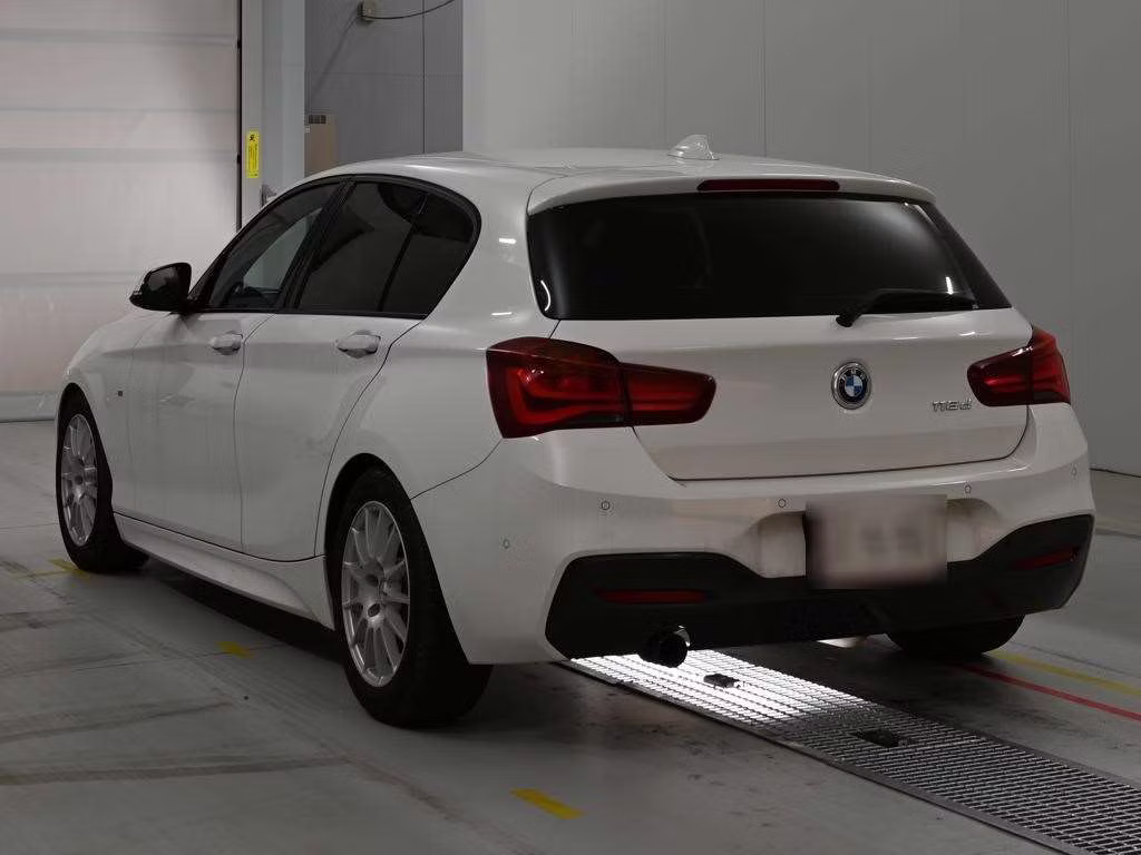 BMW 1-SERIES