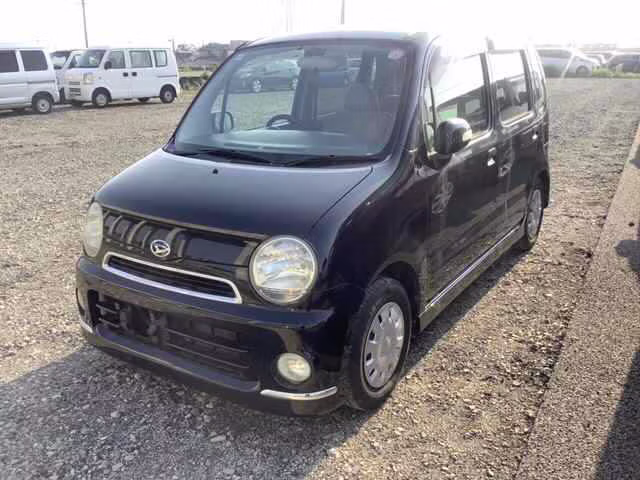 DAIHATSU MOVE LATTE