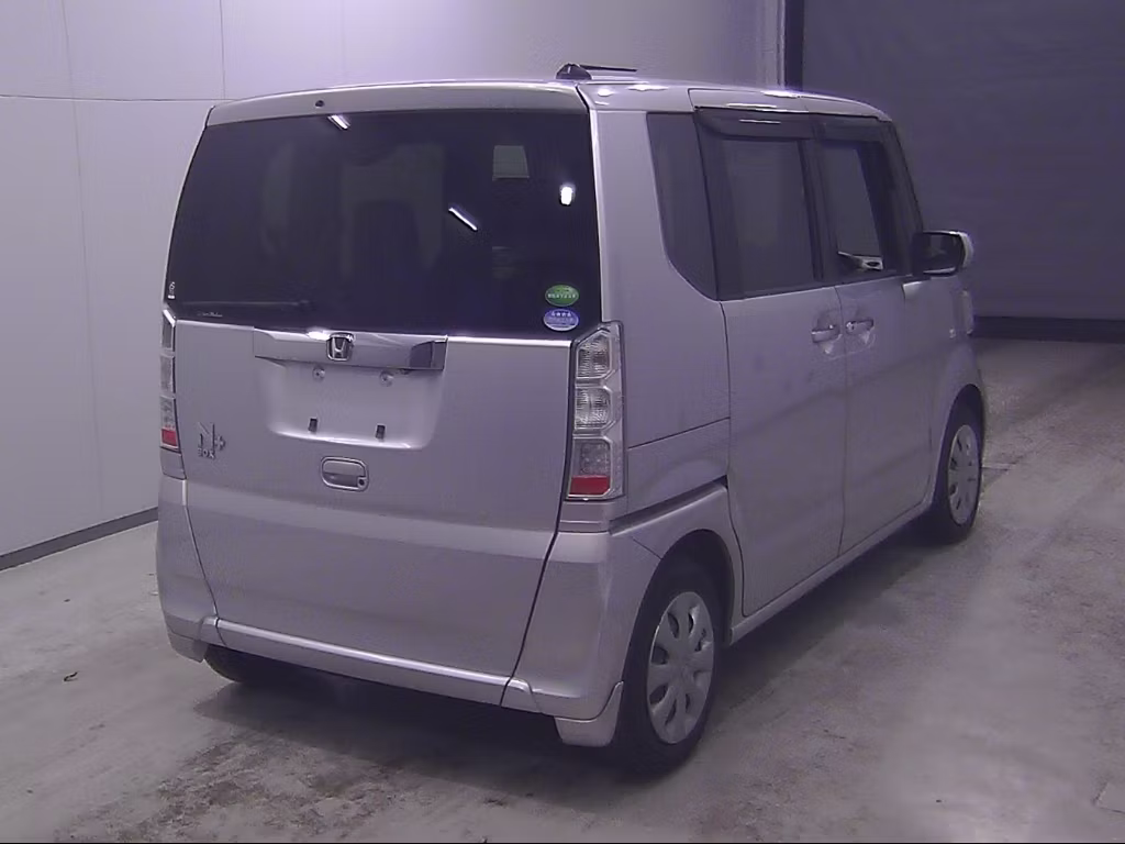 HONDA N-BOX+