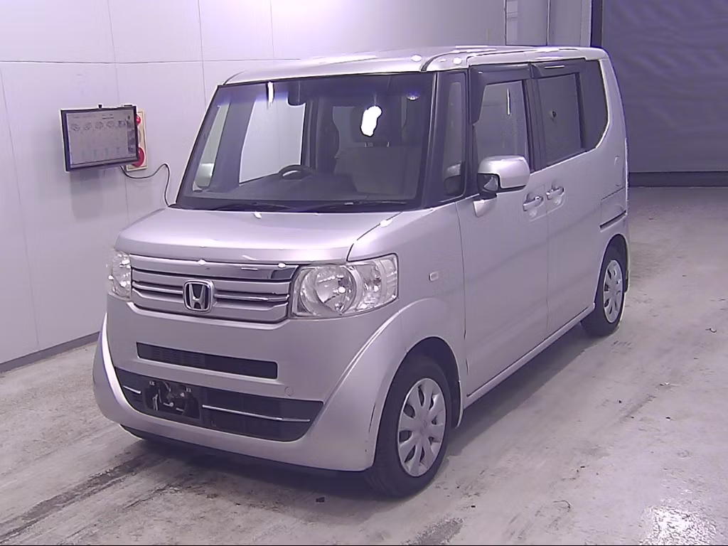 HONDA N-BOX+