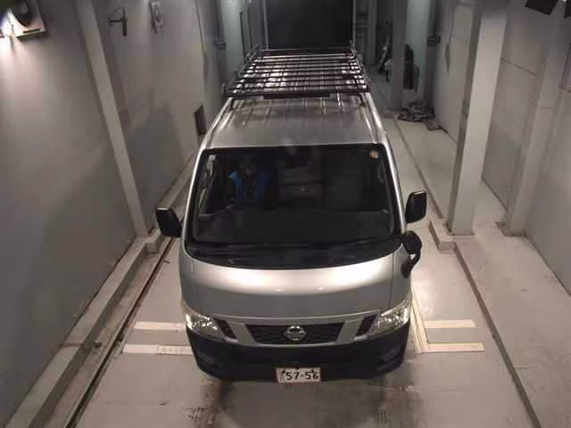 NISSAN NV350 CARAVAN