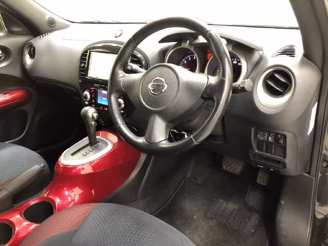NISSAN JUKE