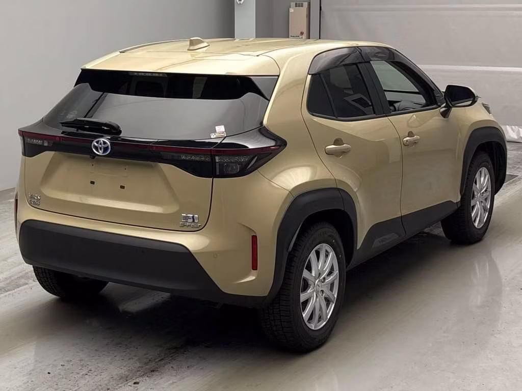 TOYOTA YARIS CROSS