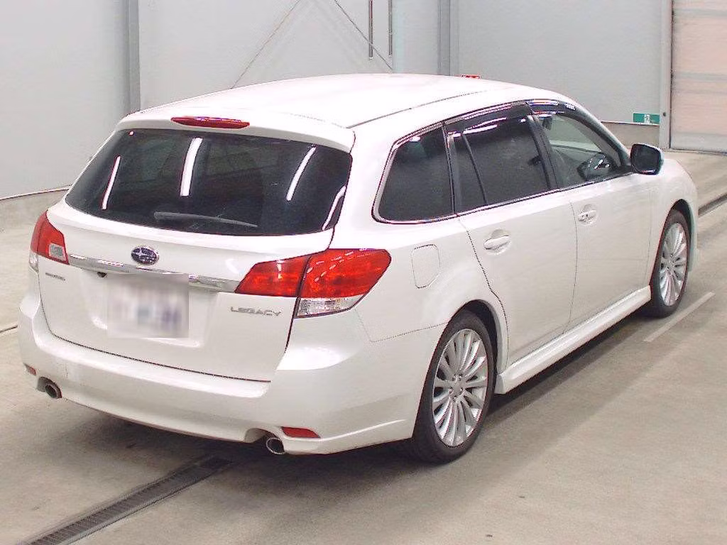 SUBARU LEGACY
