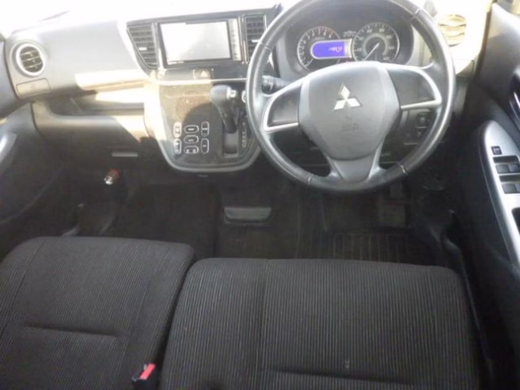 MITSUBISHI EK SPACE