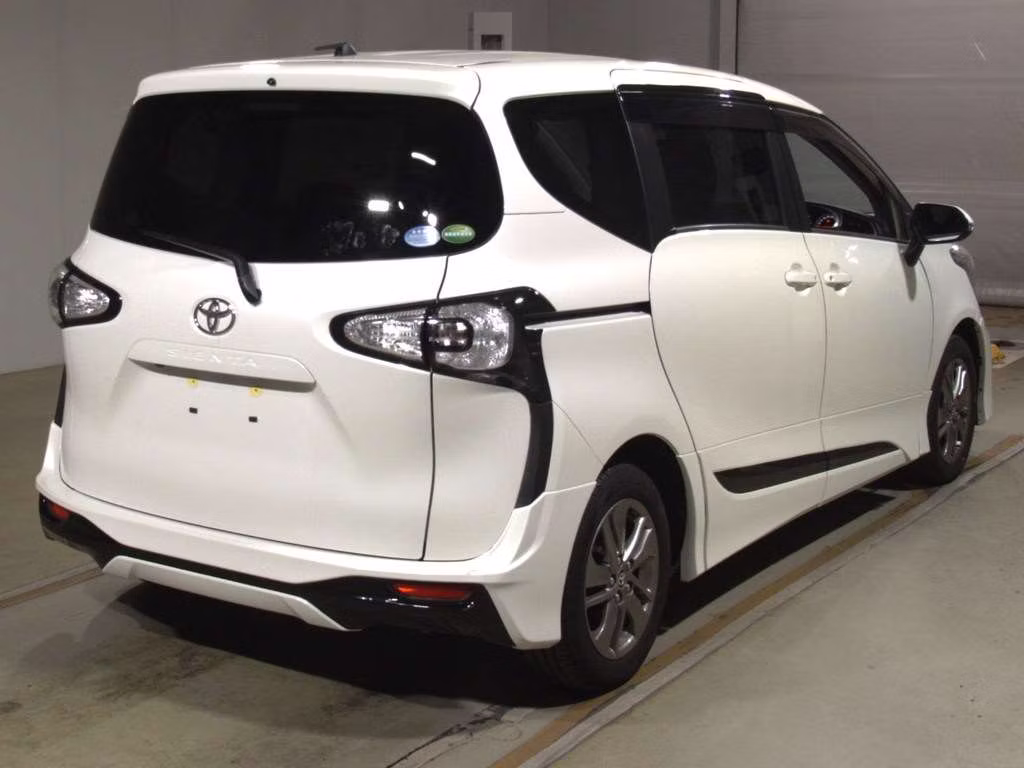 TOYOTA SIENTA