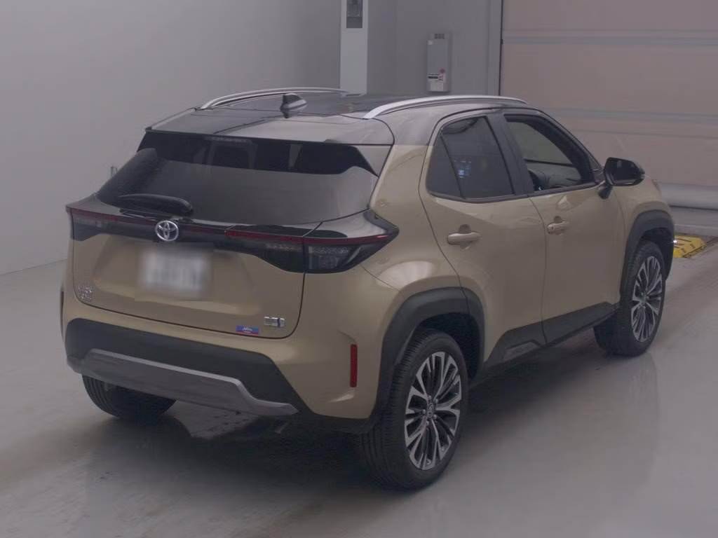 TOYOTA YARIS CROSS