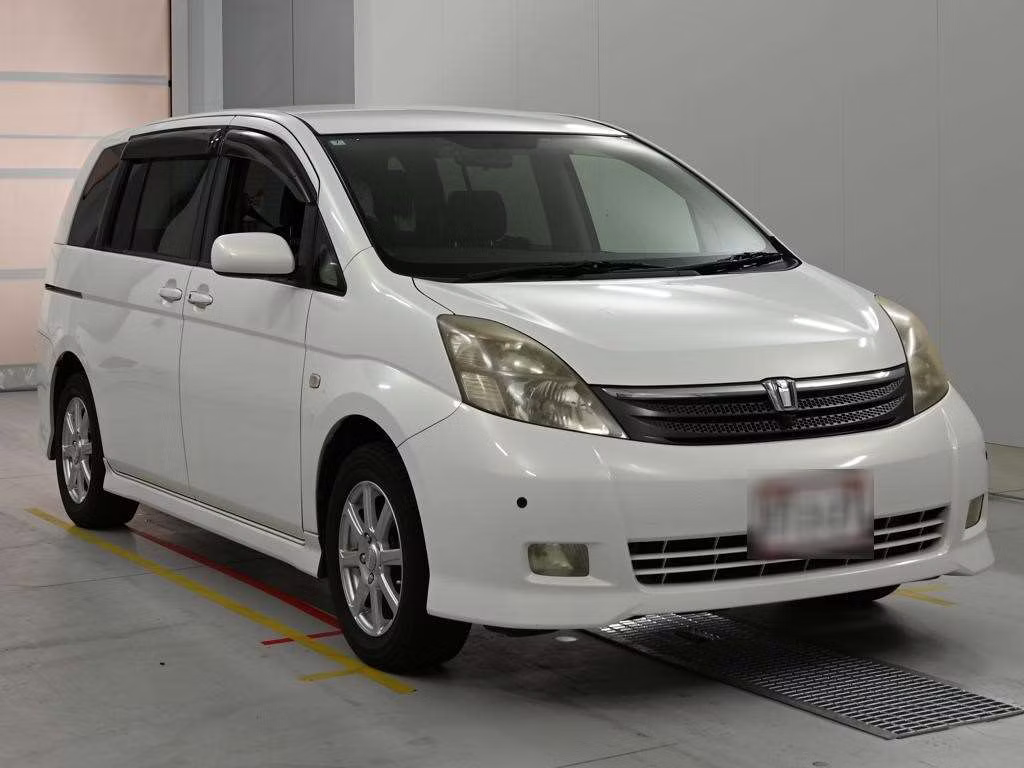 TOYOTA ISIS