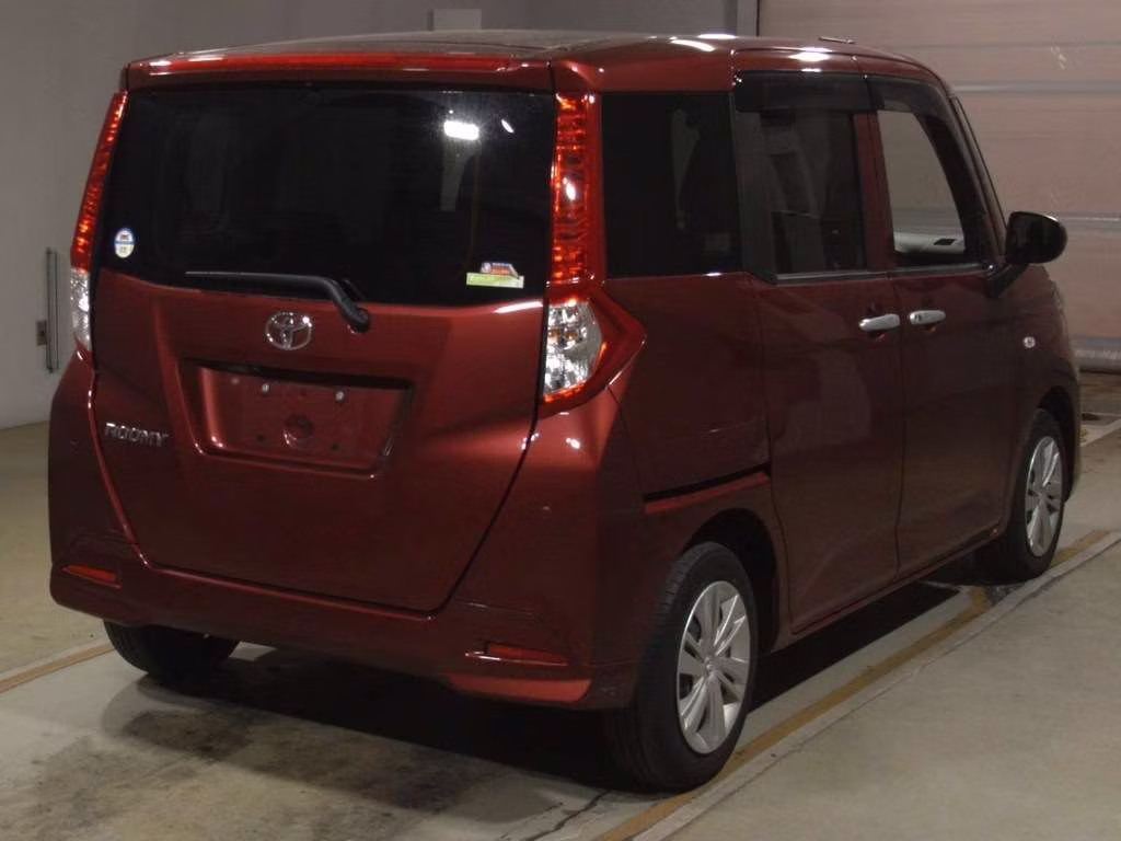 TOYOTA ROOMY