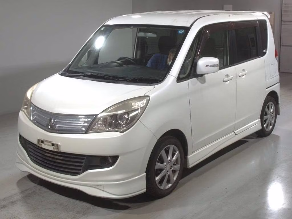 MITSUBISHI DELICA D:2