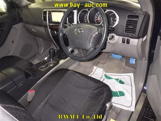 TOYOTA HILUX SURF