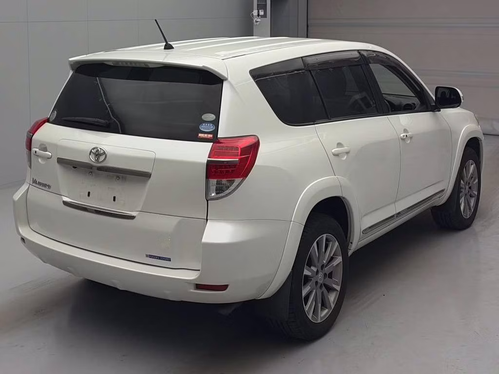 TOYOTA VANGUARD