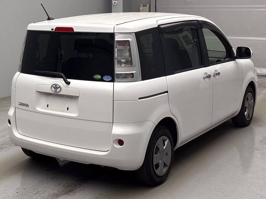 TOYOTA SIENTA