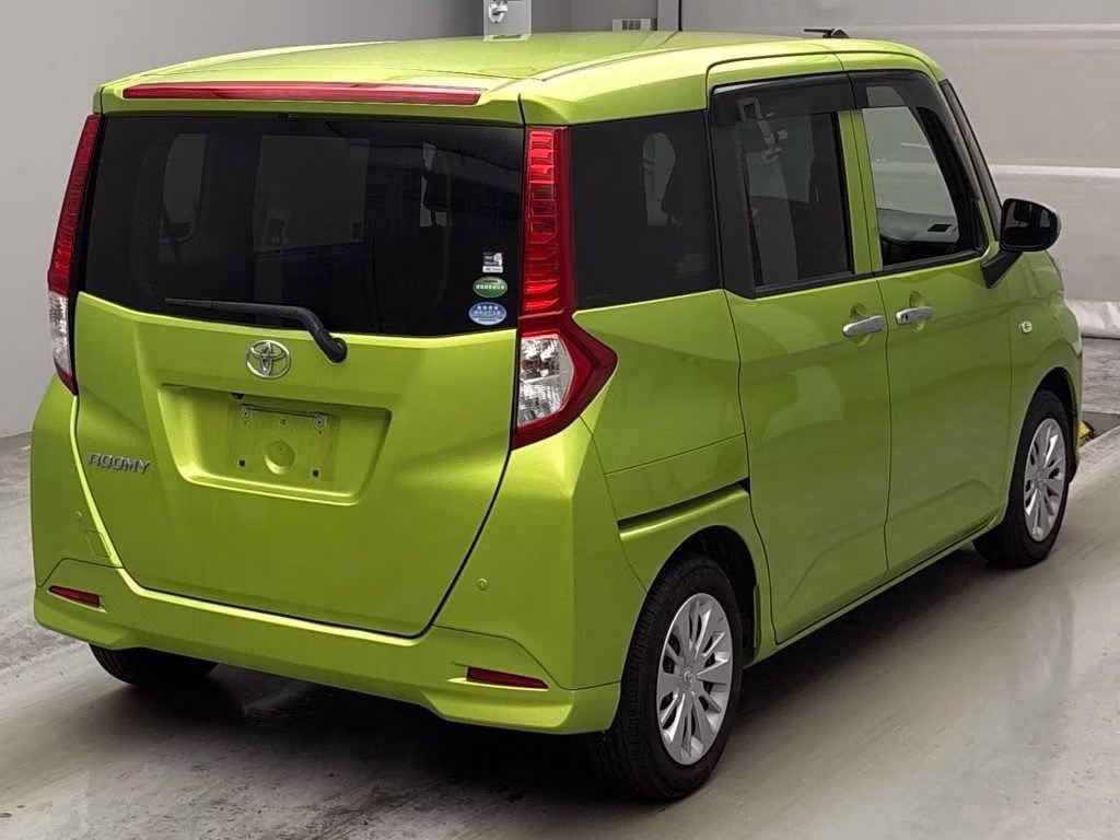 TOYOTA ROOMY