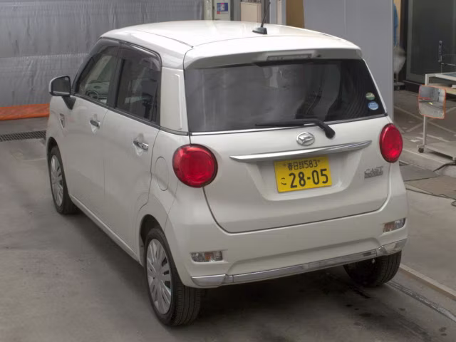 DAIHATSU CAST