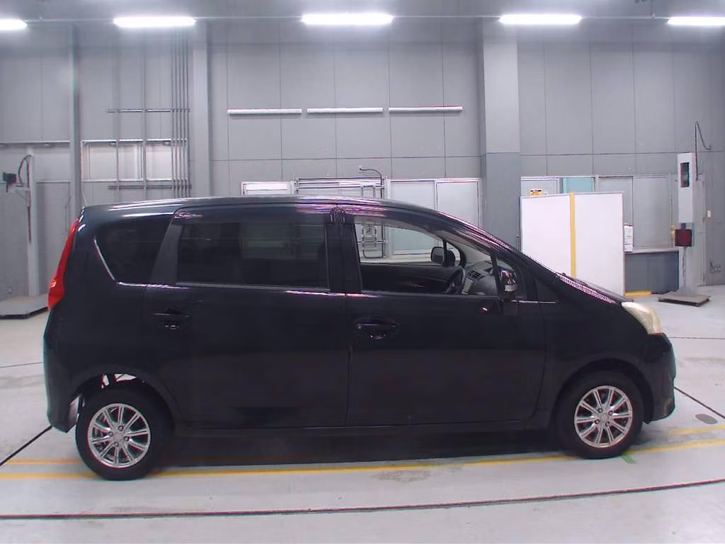TOYOTA PASSO SETTE