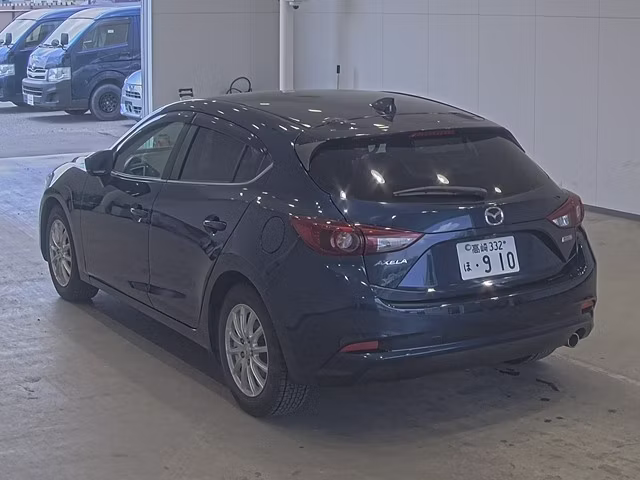 MAZDA AXELA