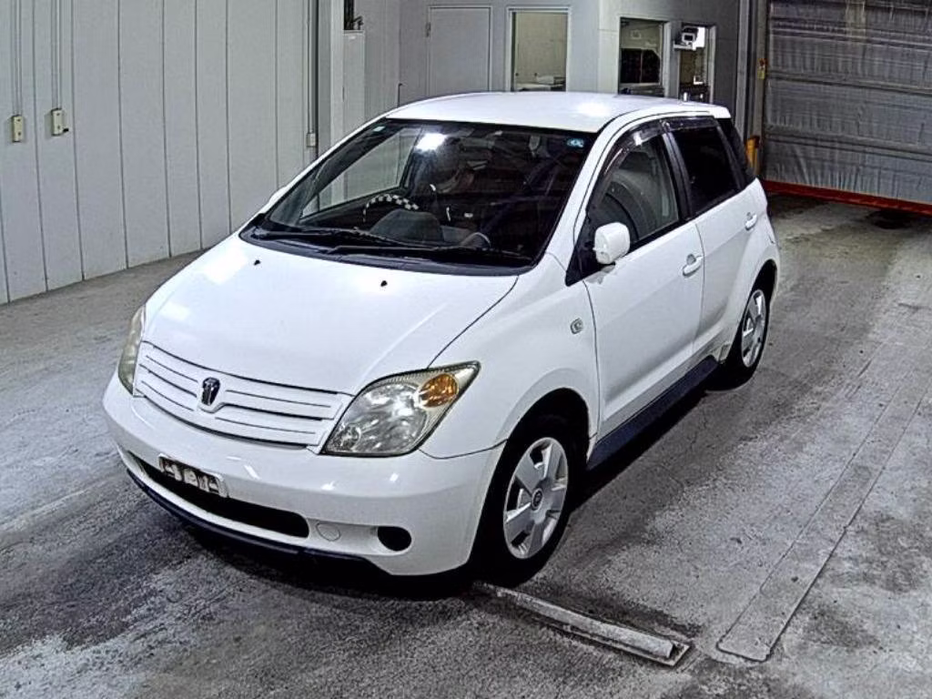 TOYOTA IST