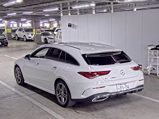 MERCEDES-BENZ CLA-CLASS