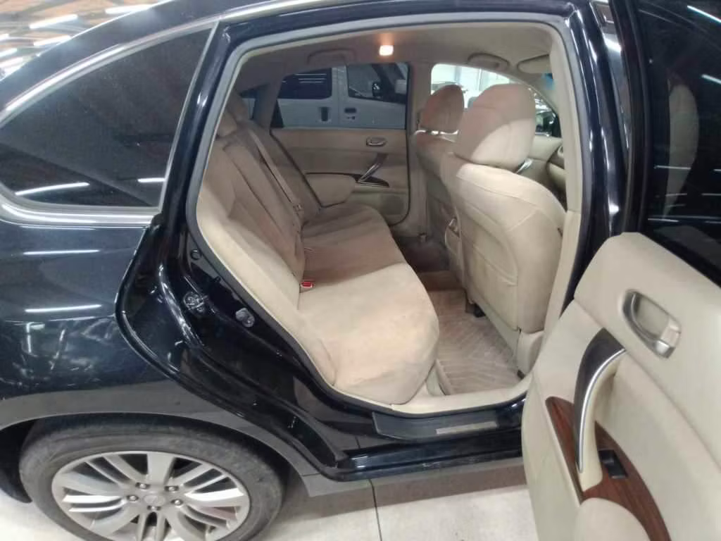 NISSAN TEANA