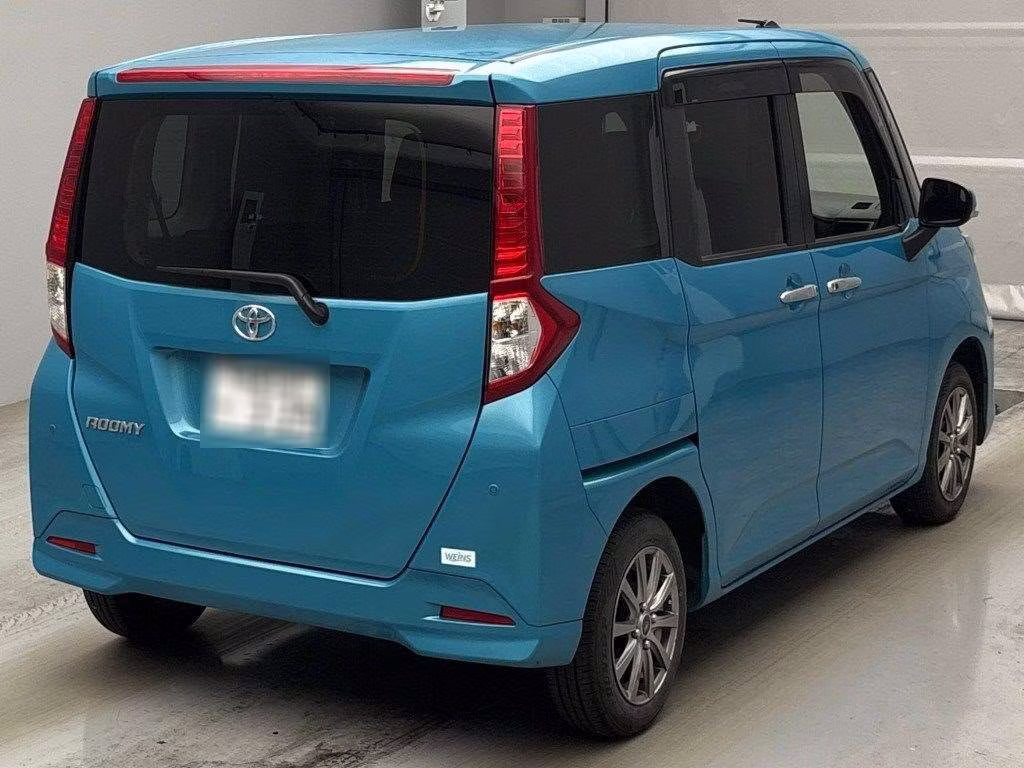 TOYOTA ROOMY