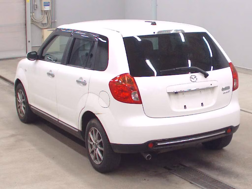 MAZDA VERISA