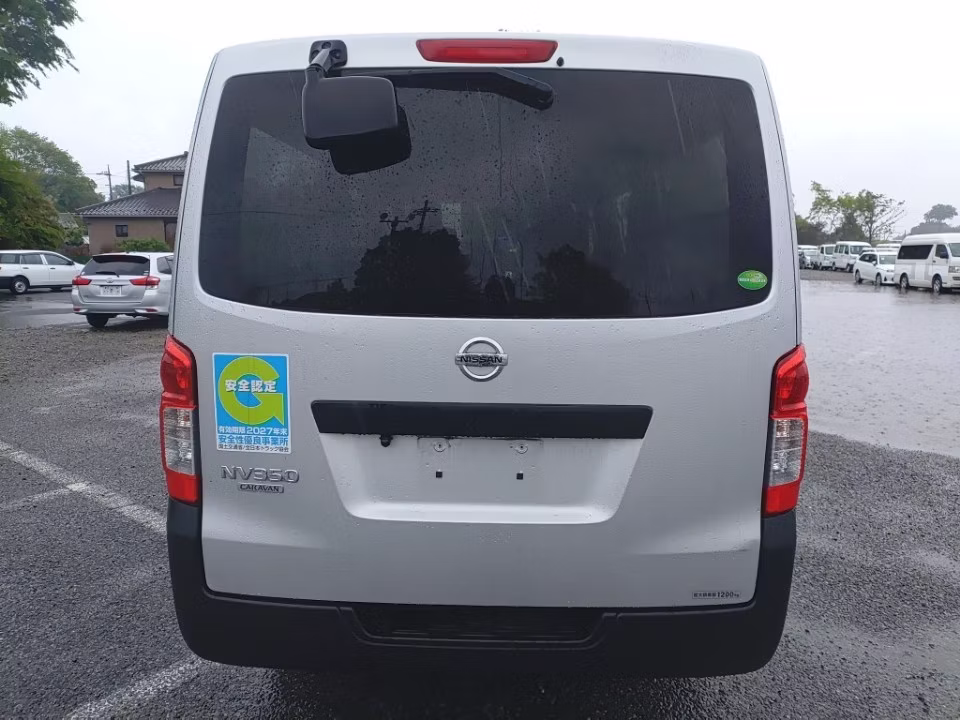 NISSAN NV350 CARAVAN