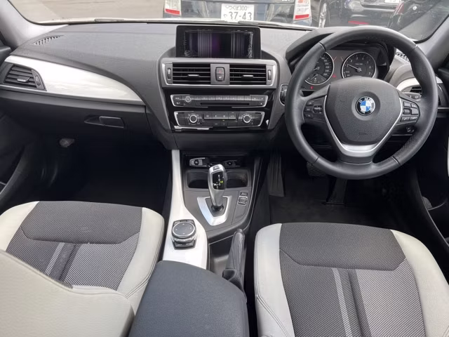 BMW 1-SERIES