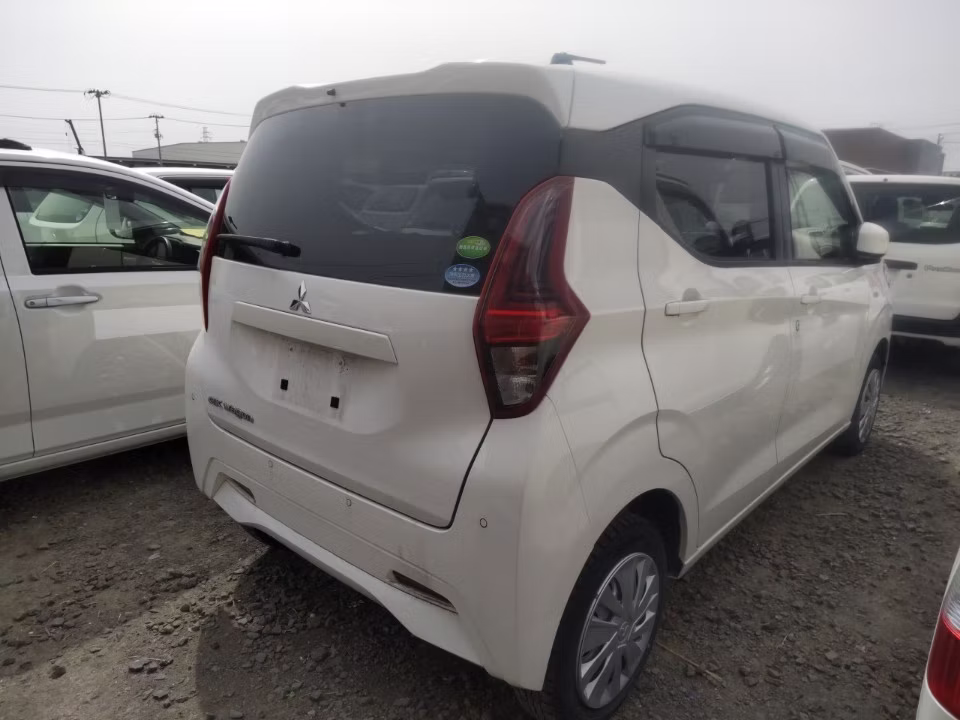 MITSUBISHI EK WAGON