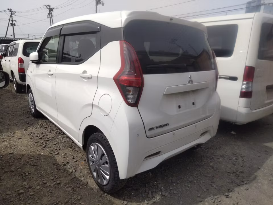 MITSUBISHI EK WAGON