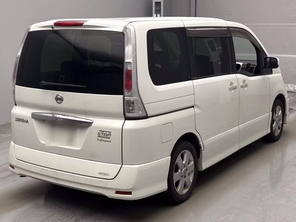 NISSAN SERENA